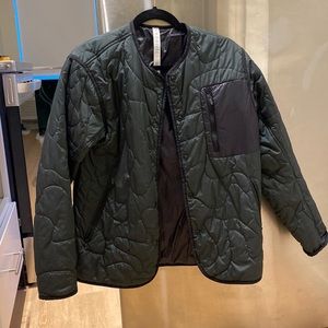 Black lululemon light quilted jacket